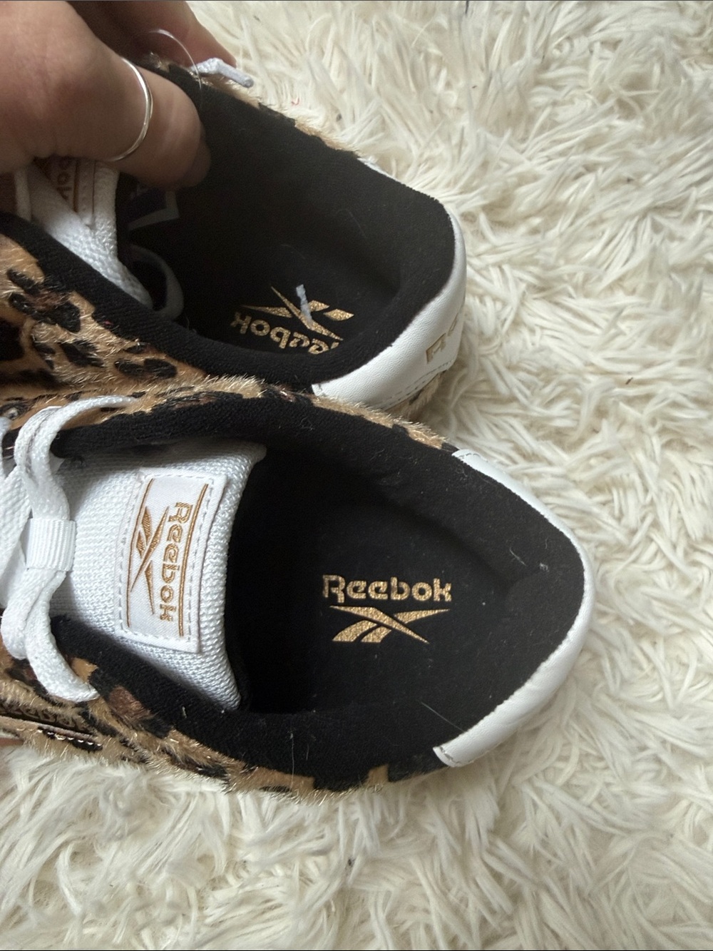 Leopard print Reeboks - Picture 2 of 5